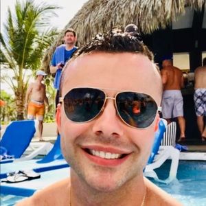 Meet your Posher, Anthony